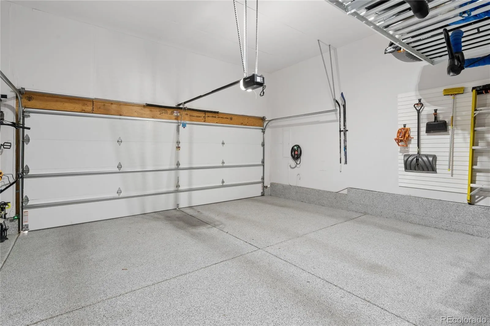 827 Uinta Way Denver CO 80230 MLS #REC9241574 04232026133901 1600 37