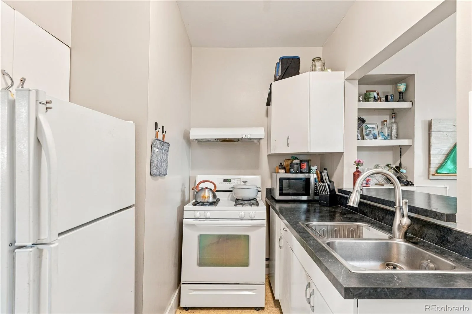 590 S Sherman Street Denver CO 80209 | MLS #REC9241938 09222026140518 1600 34