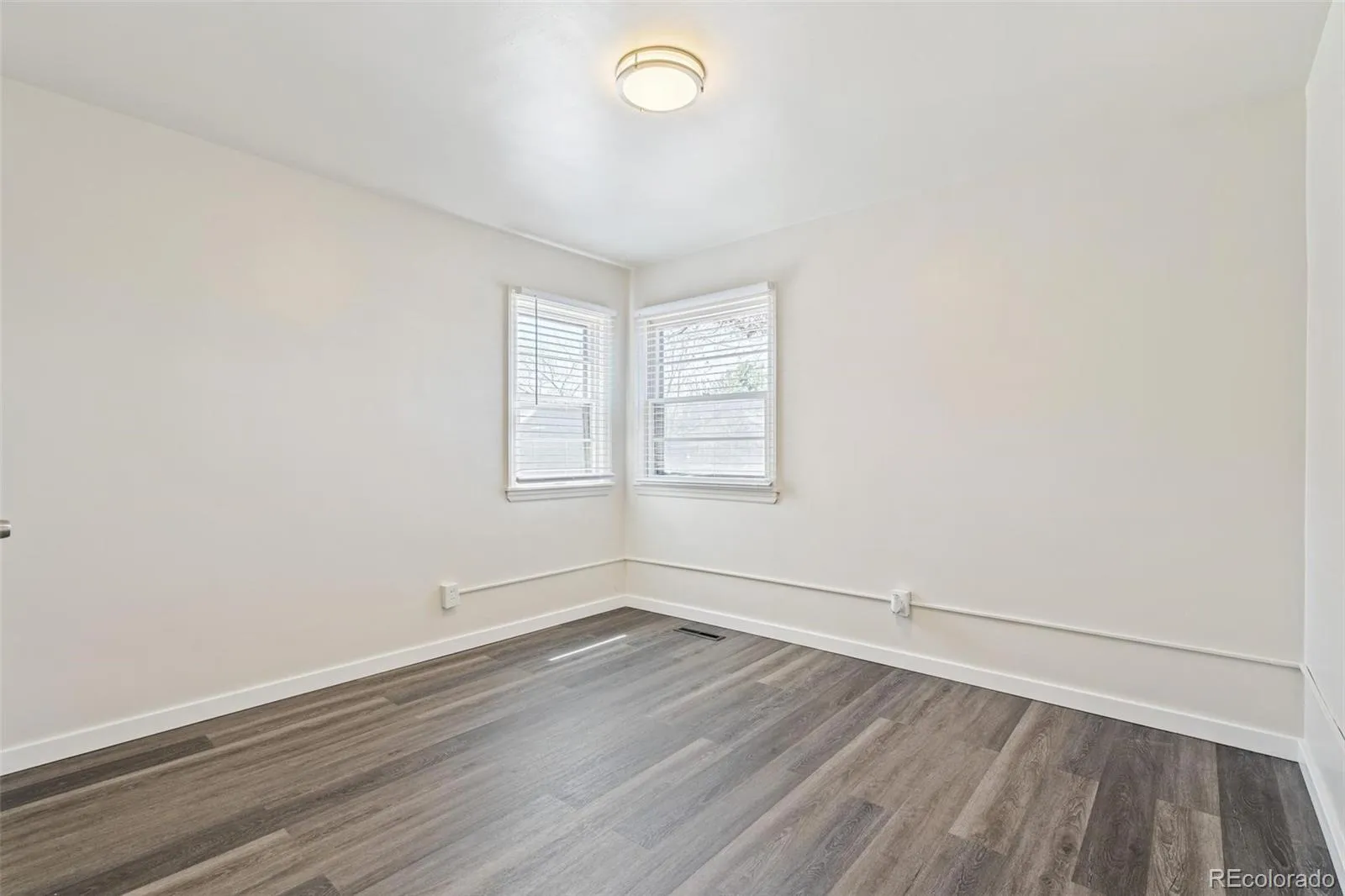 320 Stuart Street Denver CO 80219 MLS #REC9244813 04252026160459 1600 16