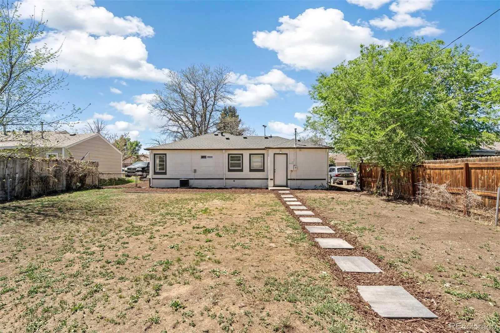 320 Stuart Street Denver CO 80219 MLS #REC9244813 04252026160459 1600 22