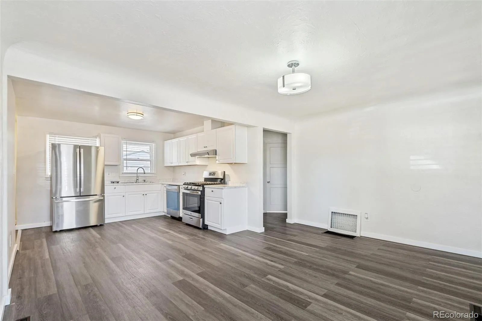 320 Stuart Street Denver CO 80219 MLS #REC9244813 04252026160459 1600 4