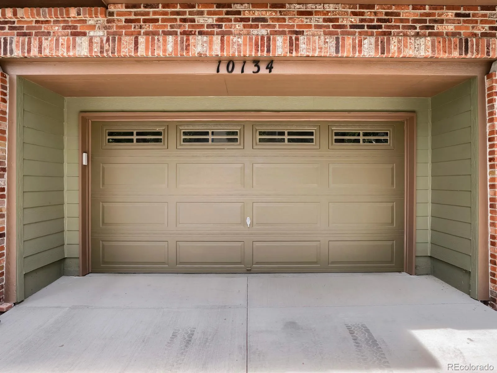 10134 Bluffmont Lane Lone Tree CO 80124 | MLS #REC9247326 06212026034749 1600 24