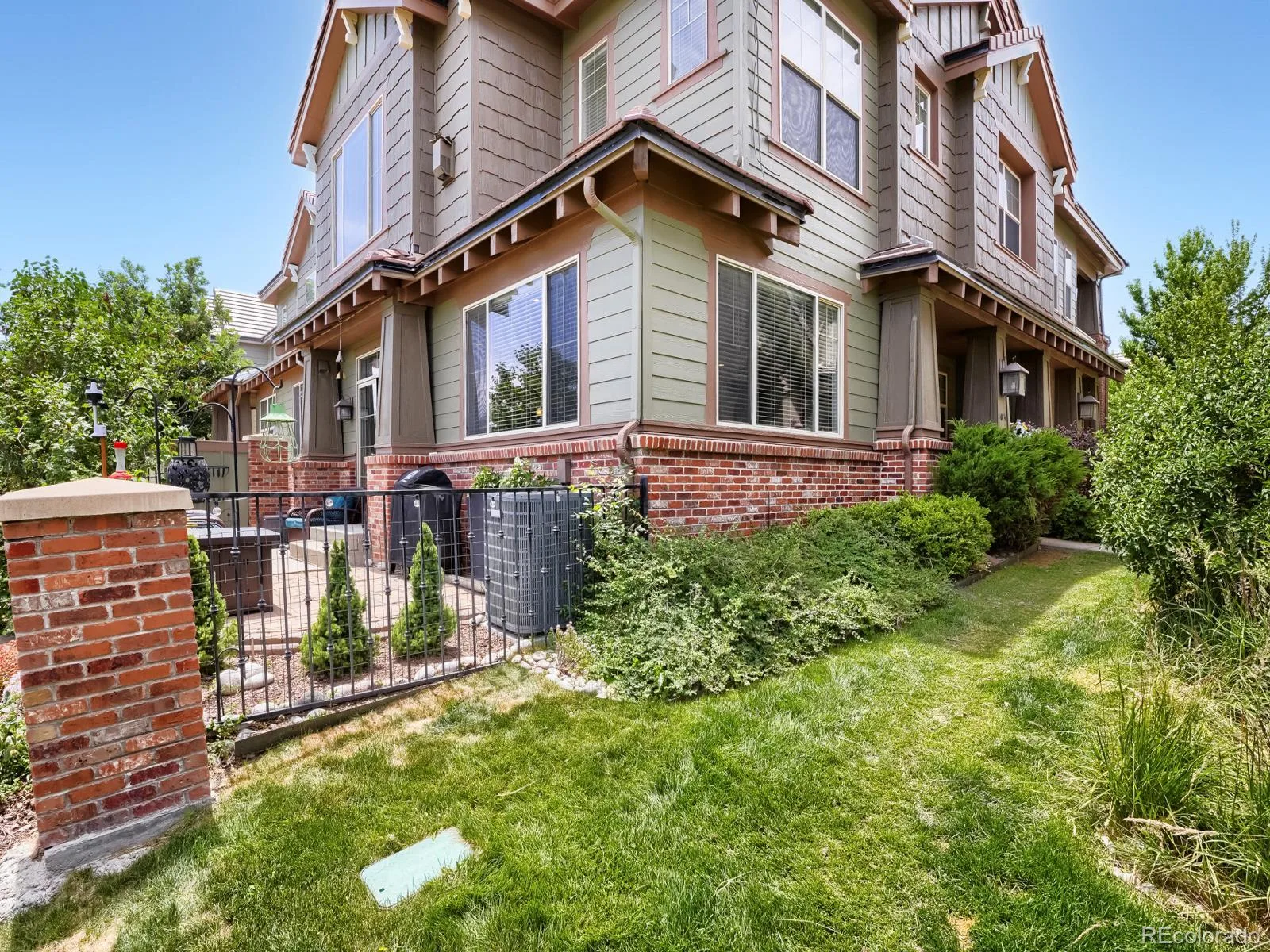 10134 Bluffmont Lane Lone Tree CO 80124 | MLS #REC9247326 06212026034749 1600 28