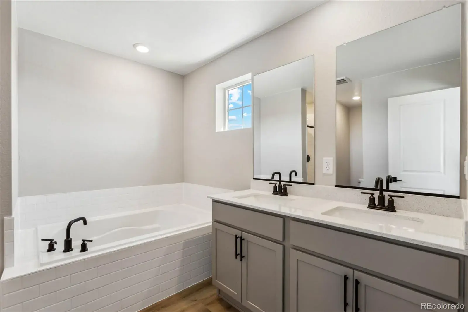17949 E 93rd Place Commerce City CO 80022 | MLS #REC9248844 02272026171059 1600 13