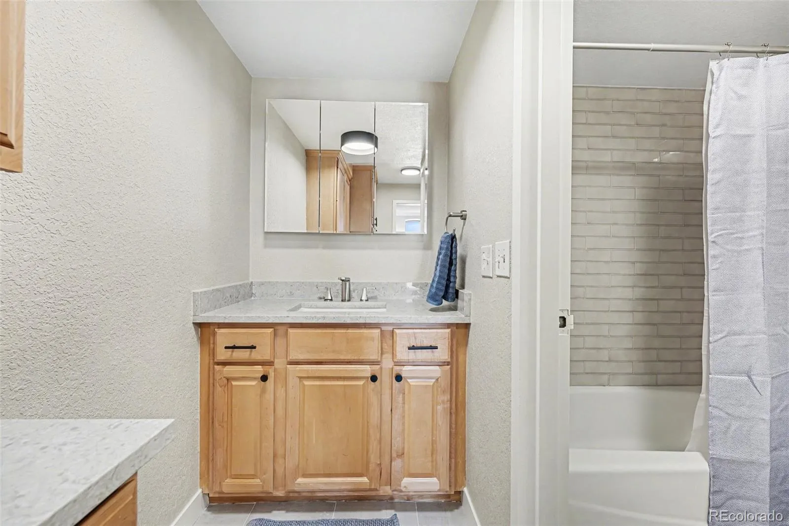 04182026182207 1600 24