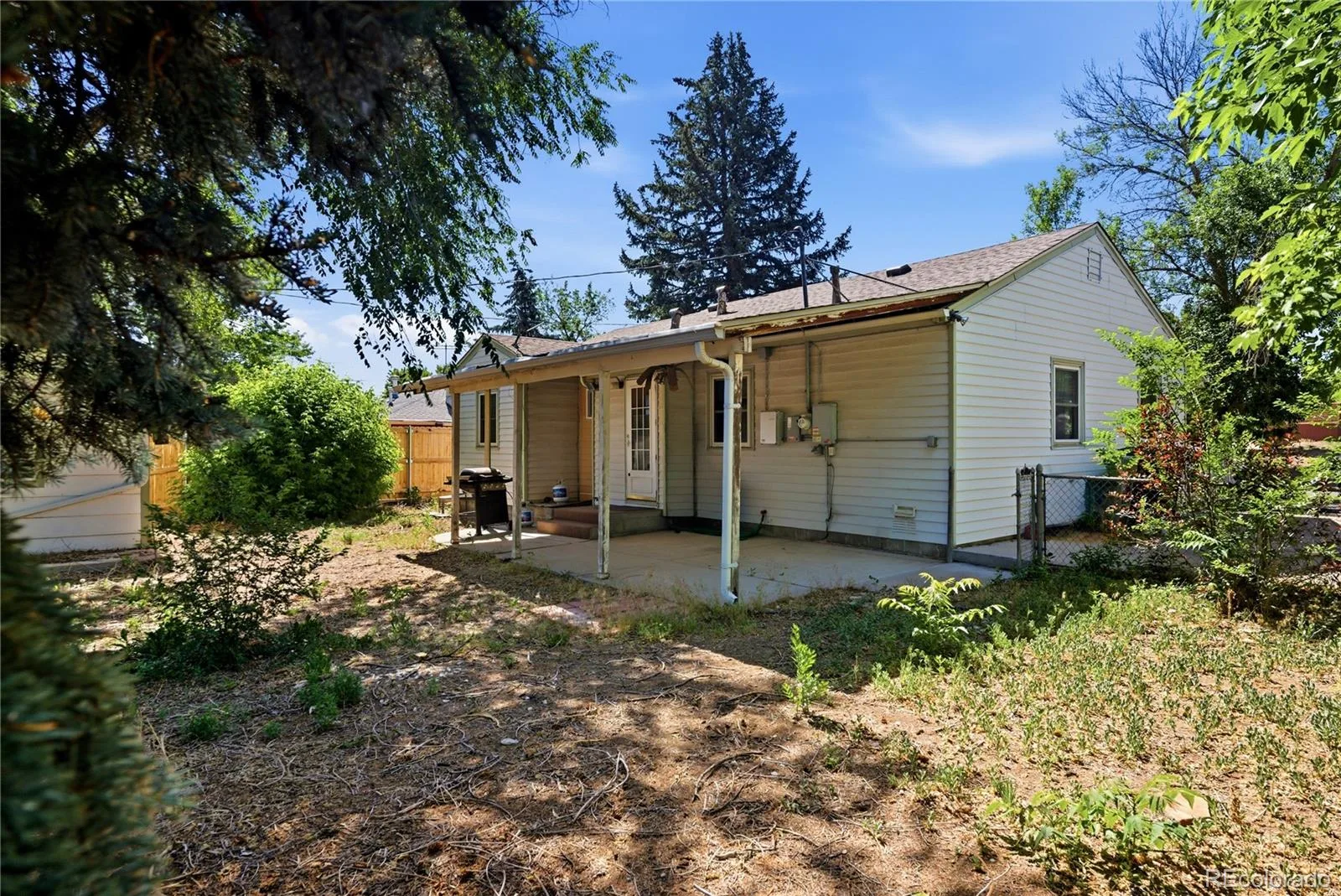 2061 Carrol Court Thornton CO 80229 | MLS #REC9255912 06082026211618 1600 23