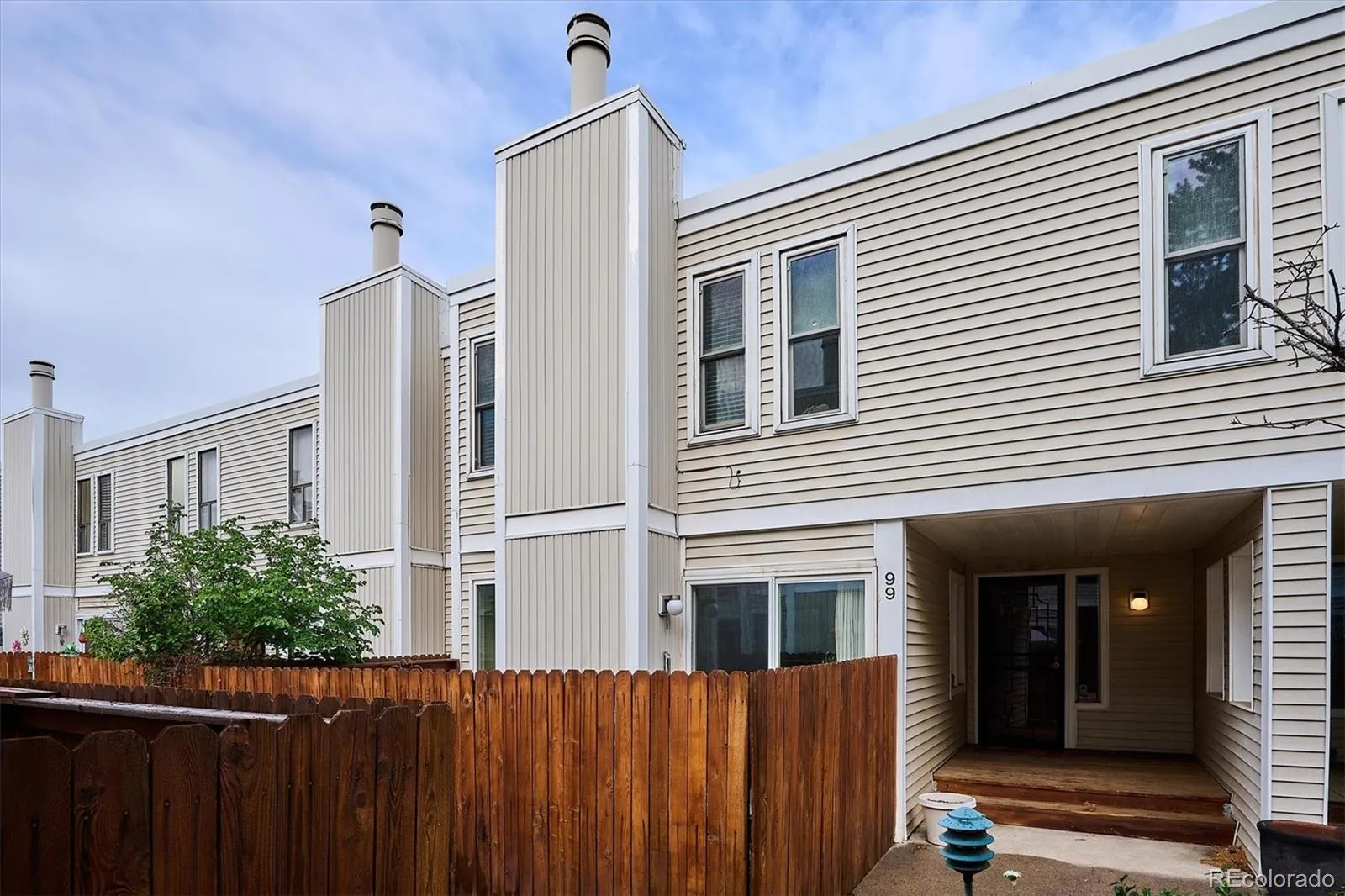 1050 S Monaco Parkway #99 Denver CO 80224 MLS #REC9258612 05222026000756 1600 0