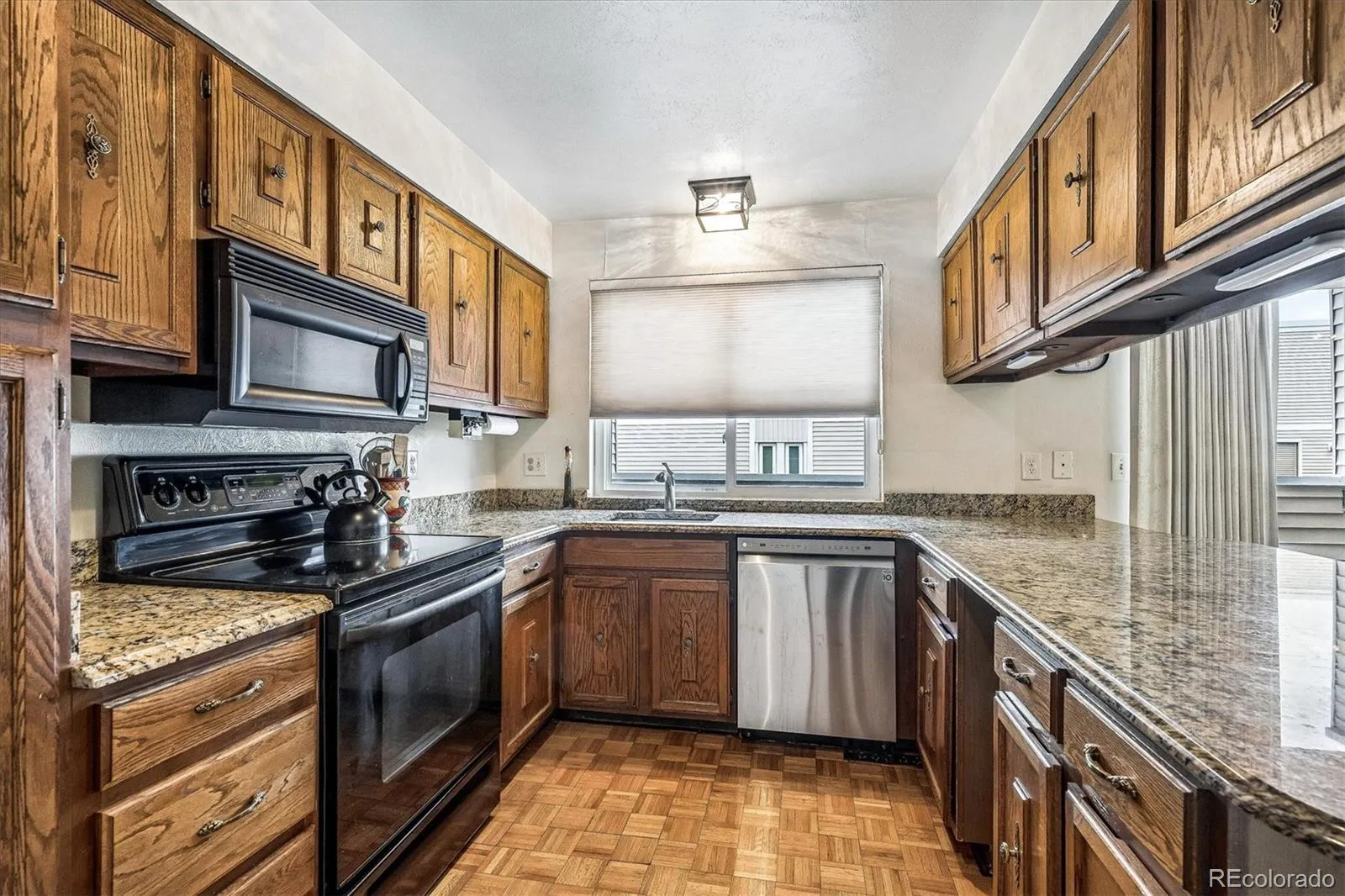 1050 S Monaco Parkway #99 Denver CO 80224 MLS #REC9258612 05222026000756 1600 9