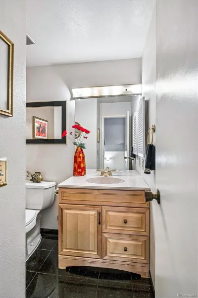 1050 S Monaco Parkway #99 Denver CO 80224 MLS #REC9258612 05222026000756 800 14