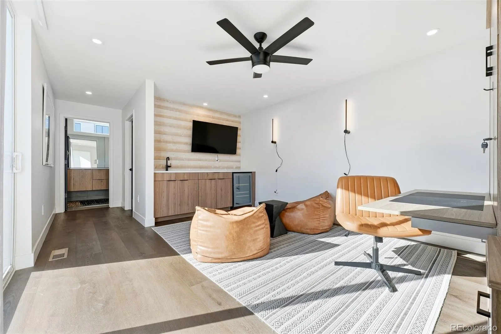 3885 Stuart Street Denver CO 80212 MLS #REC9259187 05282026030522 1600 34