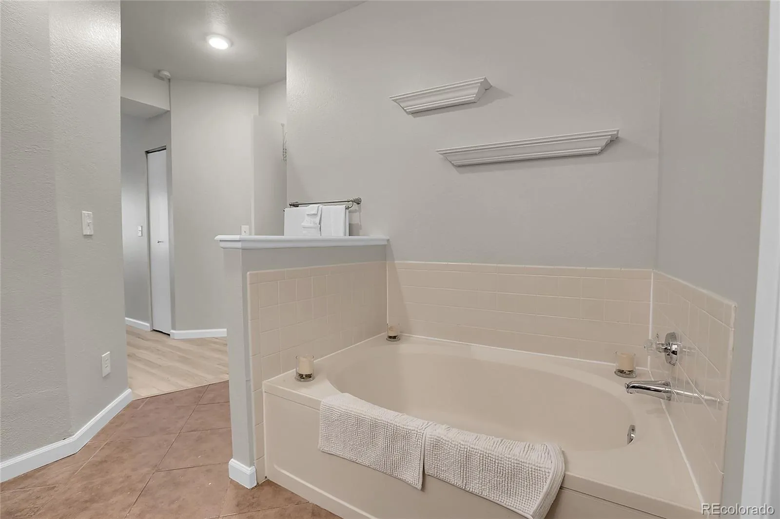 04072026101742 1600 24