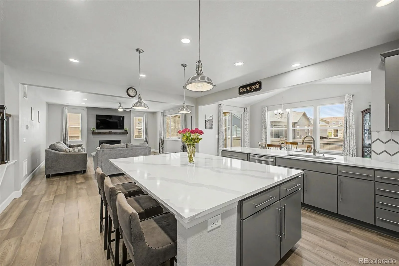 9805 Ceylon Court Commerce City CO 80022 MLS #REC9261366 06142026233959 1600 15