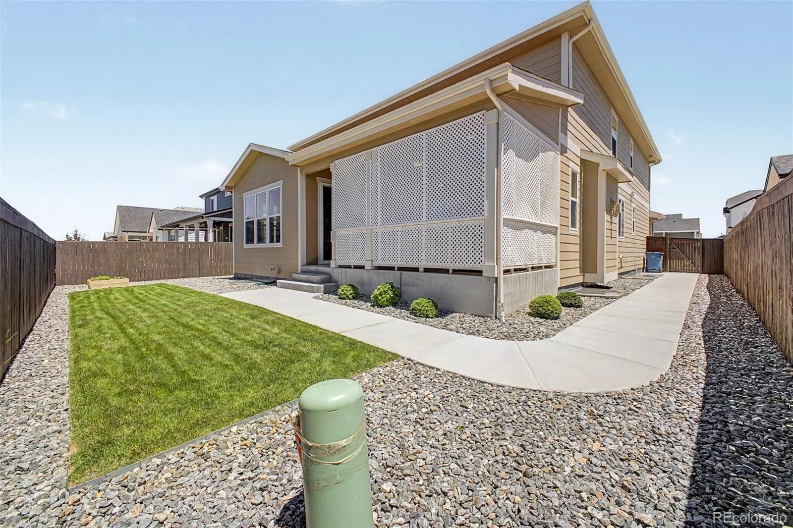 9805 Ceylon Court Commerce City CO 80022 MLS #REC9261366 06142026233959 1600 47