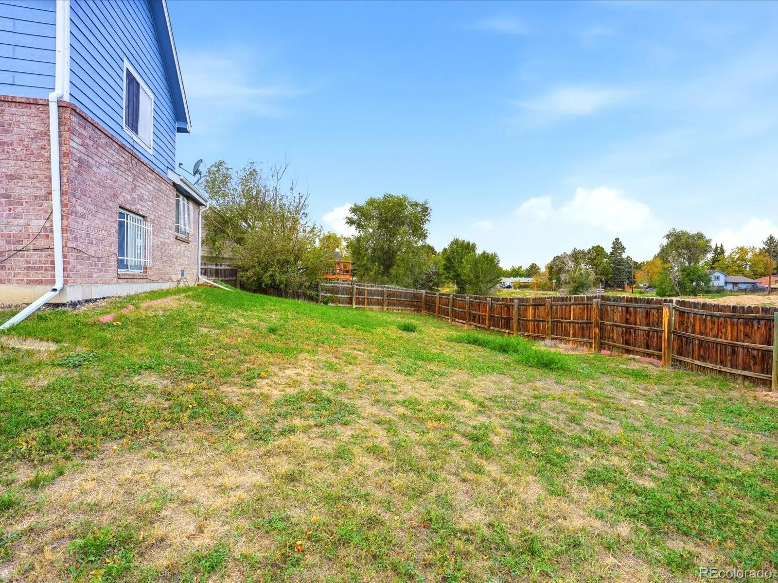 1890 Granby Court Aurora CO 80011 | MLS #REC9264572 10152026195525 1600 19