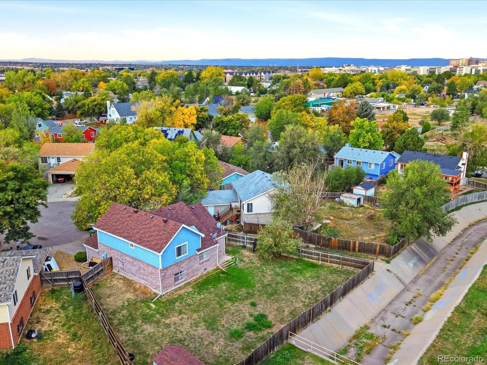 1890 Granby Court Aurora CO 80011 | MLS #REC9264572 10152026195525 1600 22