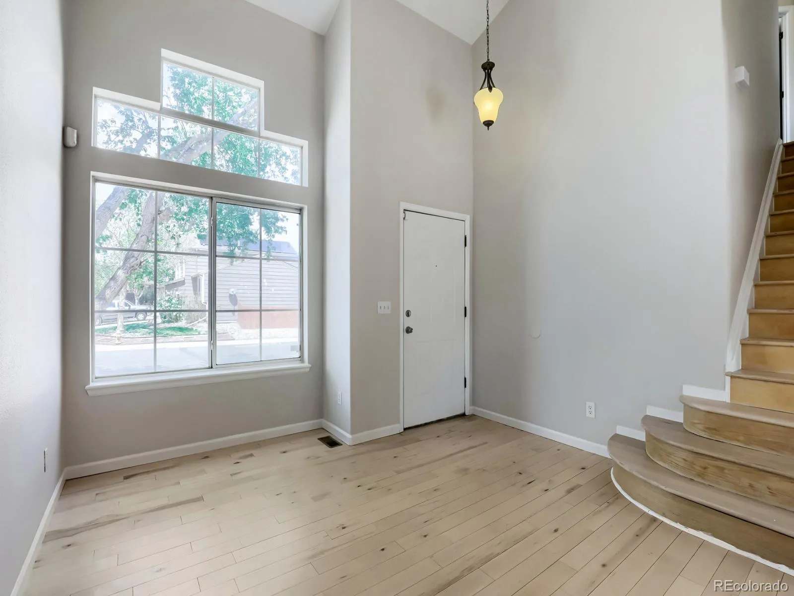 19372 E 41st Avenue Denver CO 80249 MLS #REC9264589 05102026023357 1600 4