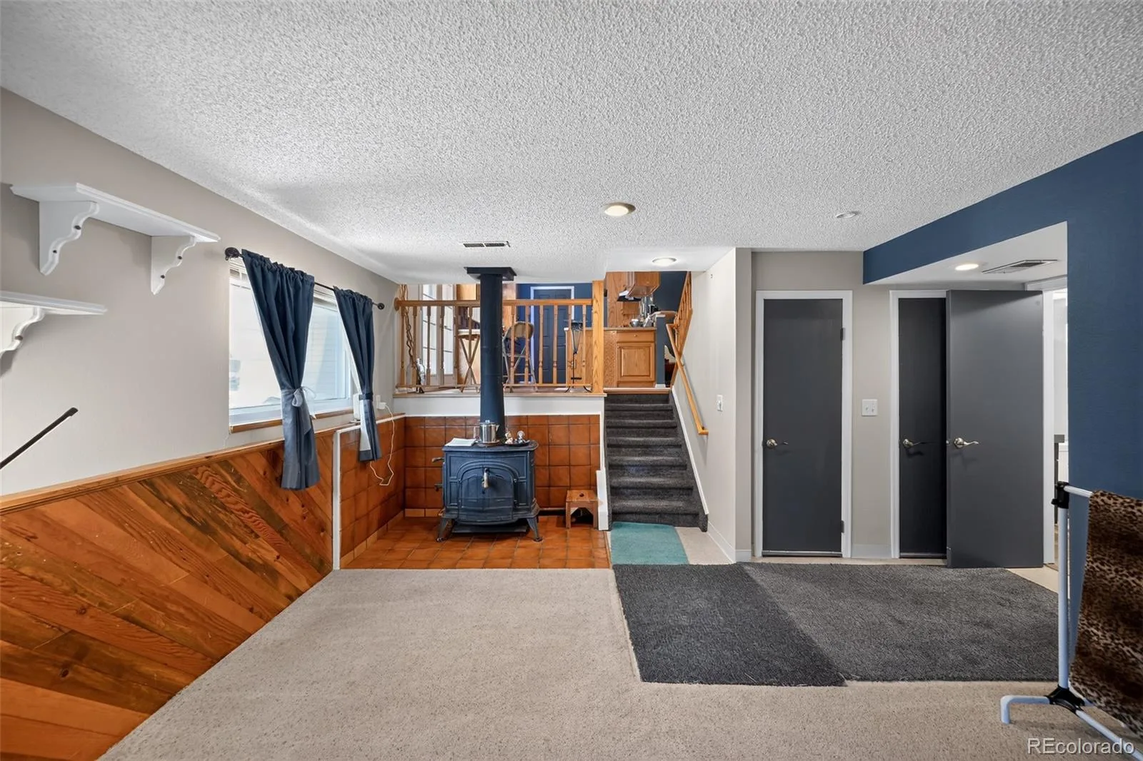 11892 W Dumbarton Drive Morrison CO 80465 | MLS #REC9269408 07162026175005 1600 22