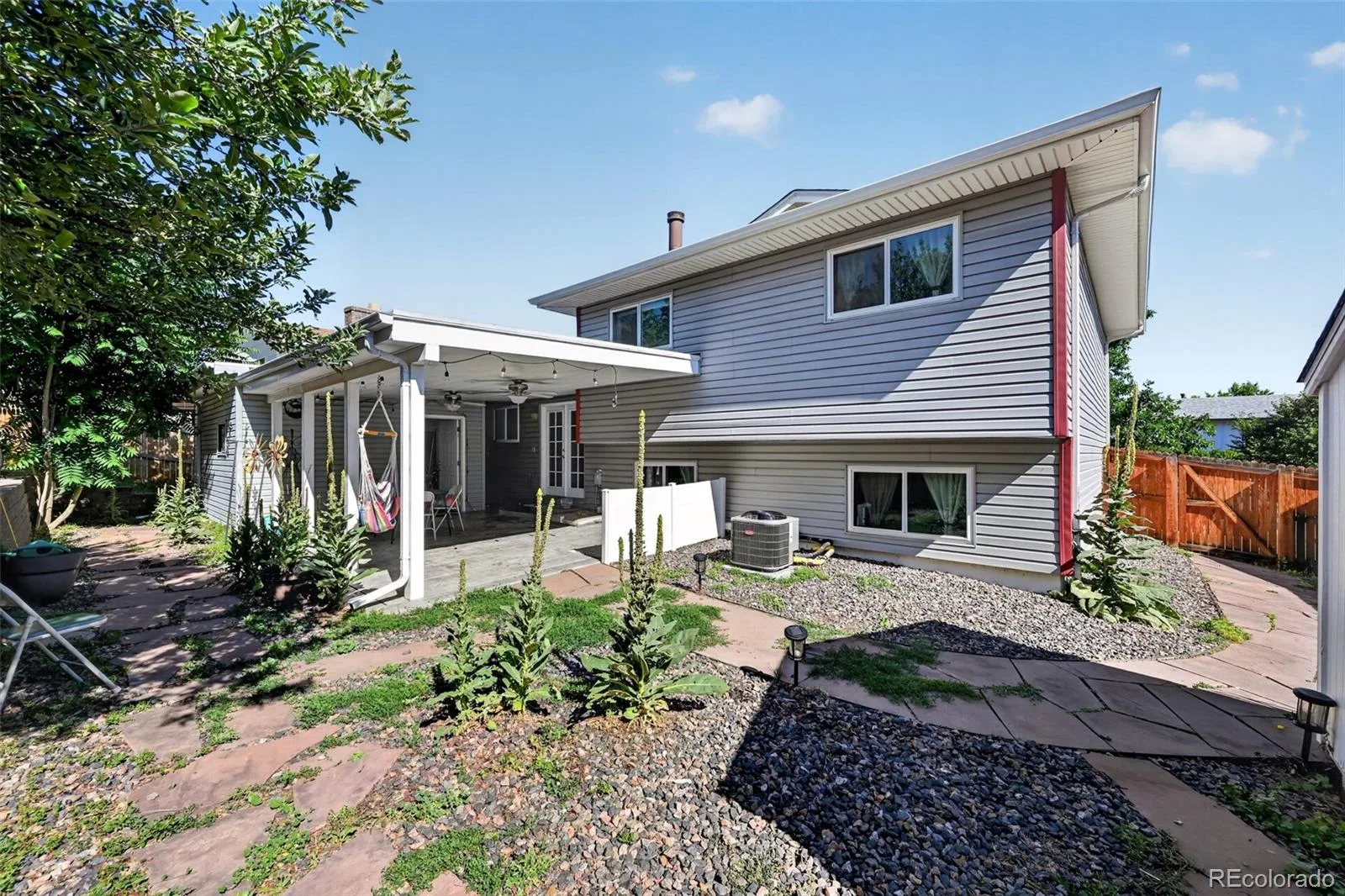 11892 W Dumbarton Drive Morrison CO 80465 | MLS #REC9269408 07162026175005 1600 27