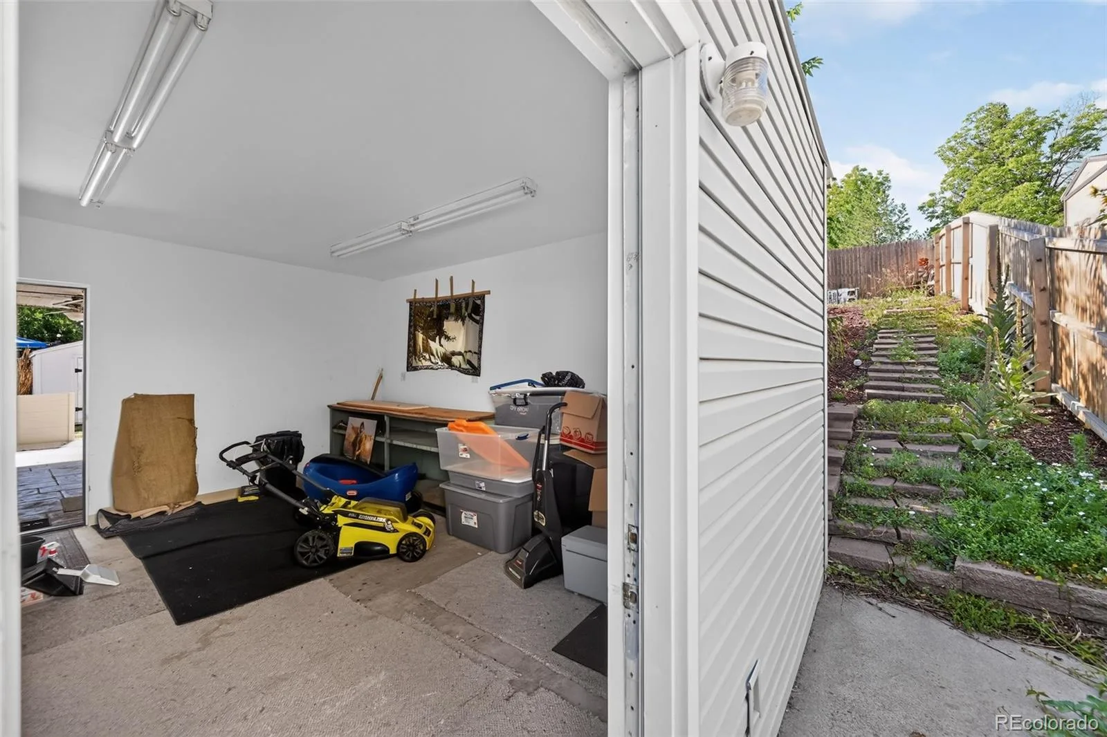 11892 W Dumbarton Drive Morrison CO 80465 | MLS #REC9269408 07162026175005 1600 33