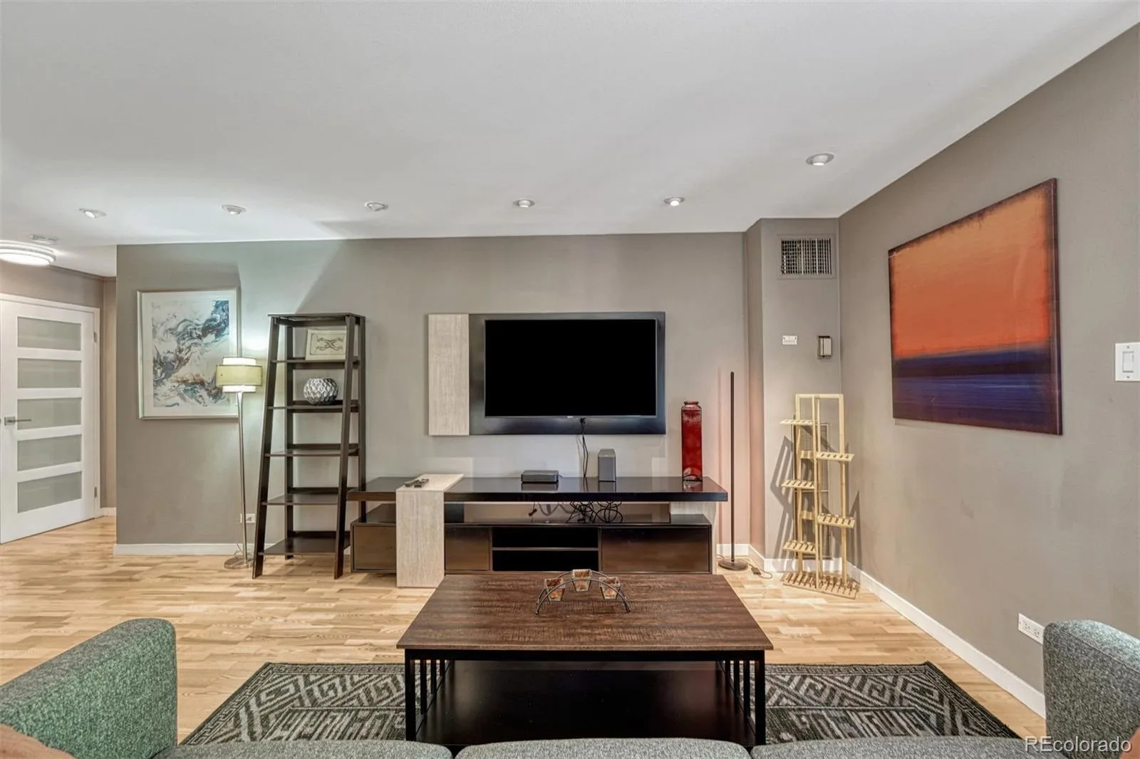 480 S Marion Parkway #305 Denver CO 80209 MLS #REC9270001 06032026184628 1600 12