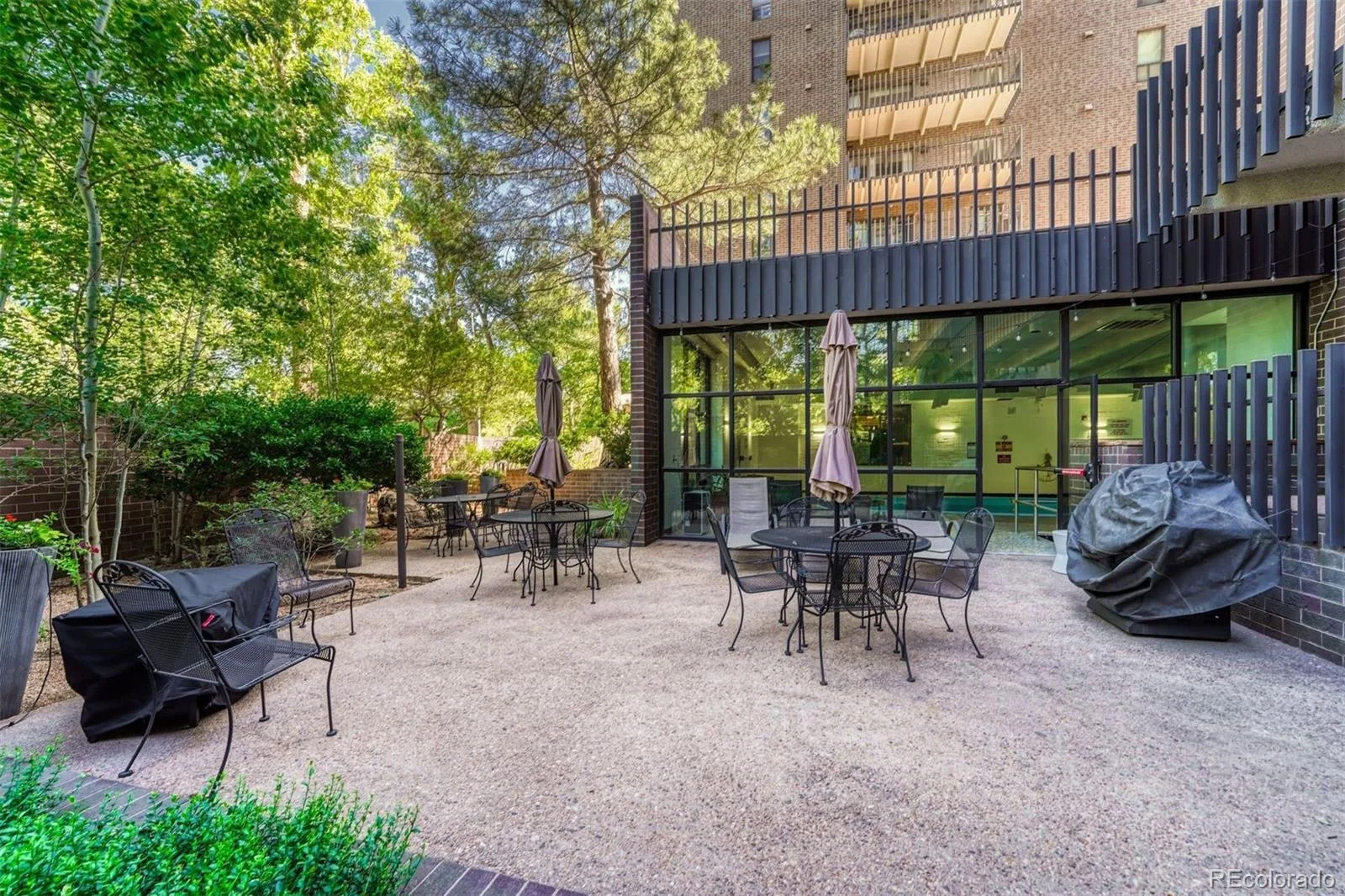 480 S Marion Parkway #305 Denver CO 80209 MLS #REC9270001 06032026184628 1600 32