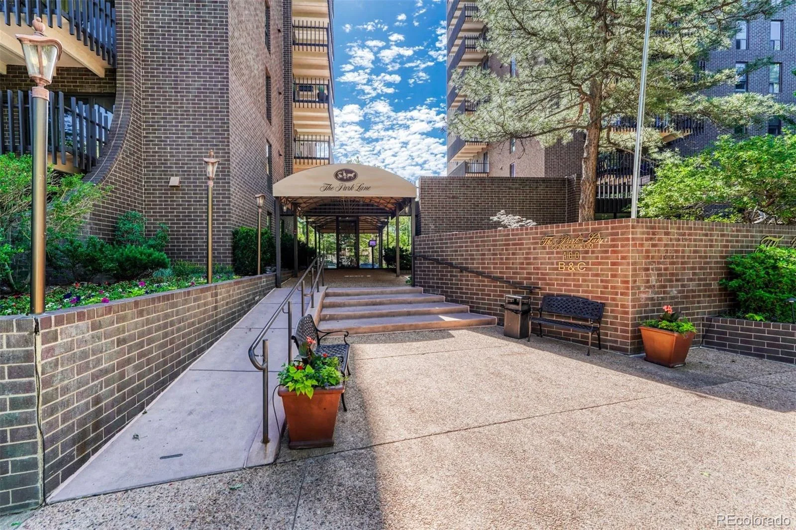 480 S Marion Parkway #305 Denver CO 80209 MLS #REC9270001 06032026184628 1600 36