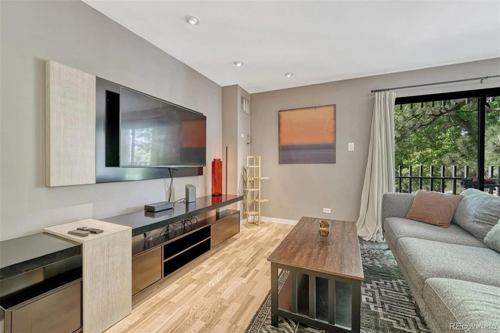 480 S Marion Parkway #305 Denver CO 80209 MLS #REC9270001 06032026184628 1600 6