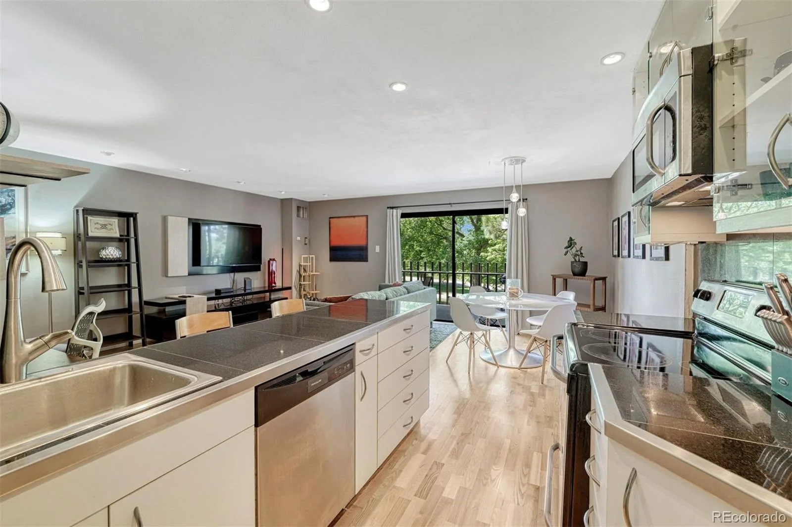 480 S Marion Parkway #305 Denver CO 80209 MLS #REC9270001 06032026184628 1600 8