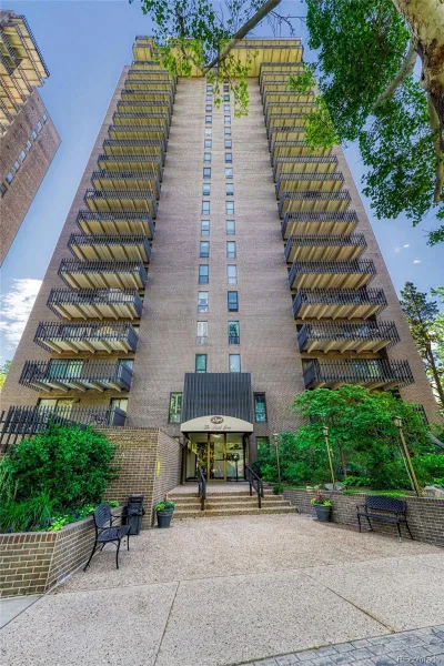 480 S Marion Parkway #305 Denver CO 80209 MLS #REC9270001 06032026184628 800 44