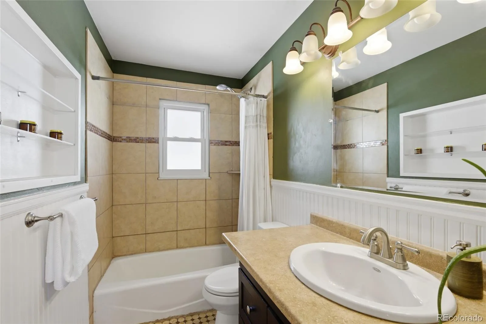 04172026185340 1600 12