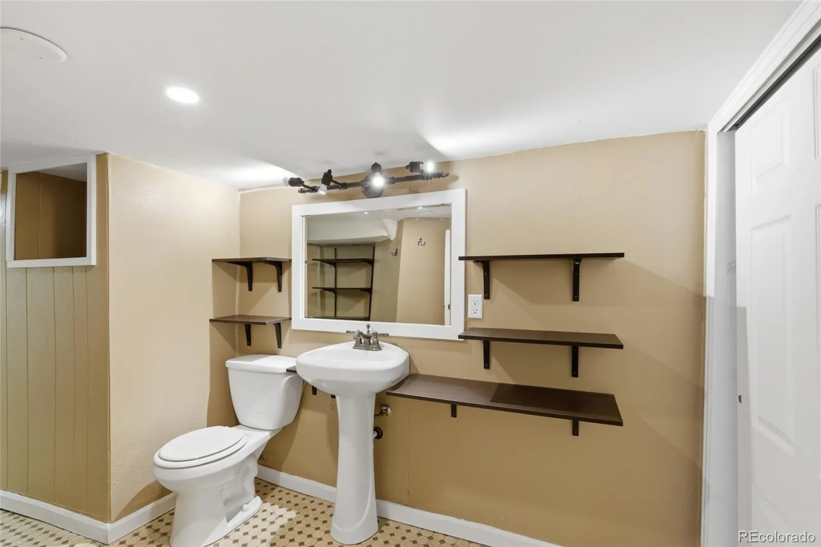 04172026185340 1600 25