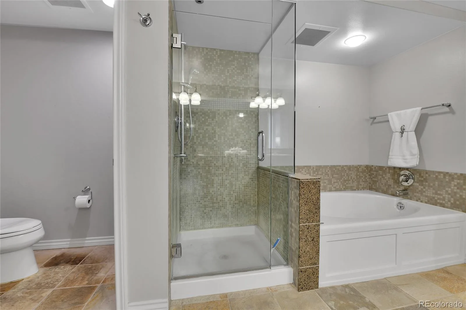 8100 E Union Avenue #1413 Denver CO 80237 | MLS #REC9272610 10092026202739 1600 32