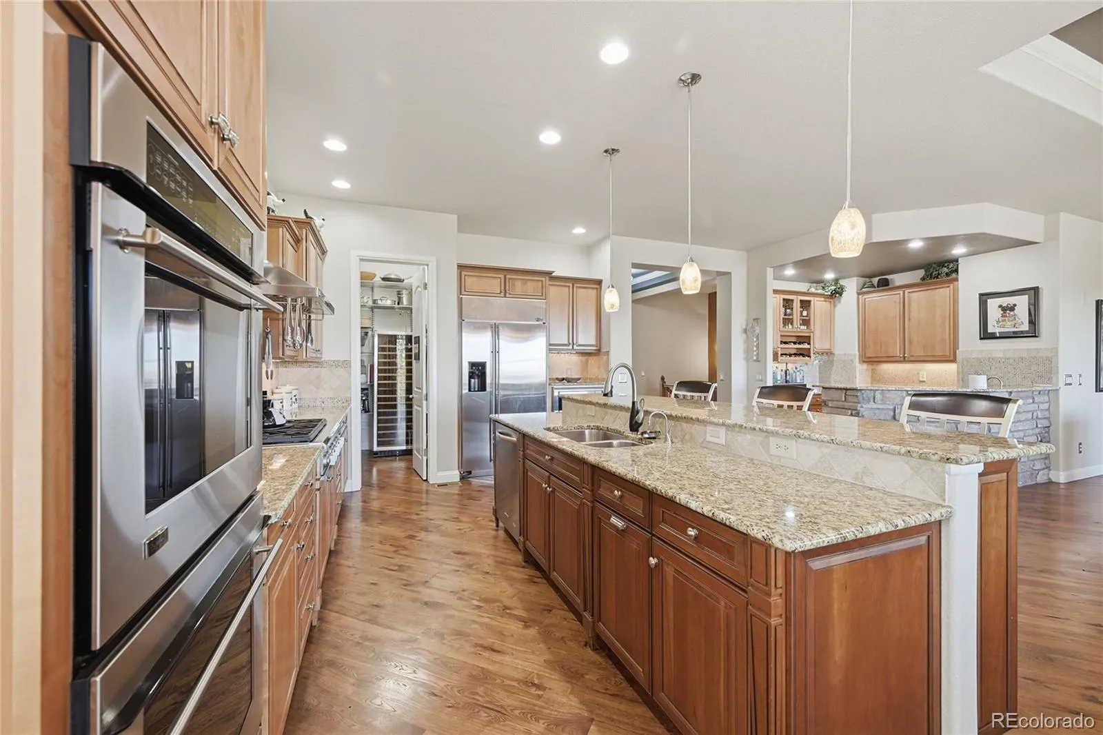 8120 S Blackstone Parkway Aurora CO 80016 MLS #REC9273085 05142026212917 1600 12