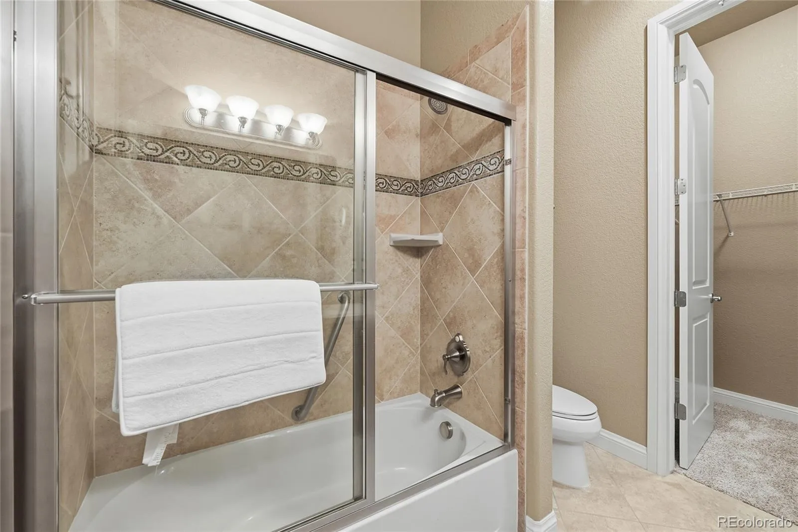 8120 S Blackstone Parkway Aurora CO 80016 MLS #REC9273085 05142026212917 1600 25