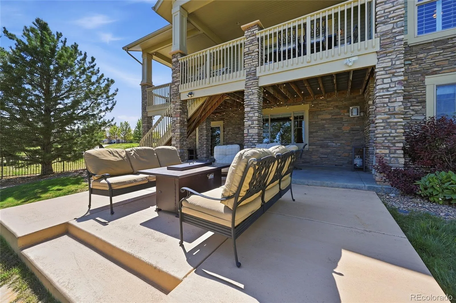 8120 S Blackstone Parkway Aurora CO 80016 MLS #REC9273085 05142026212917 1600 39