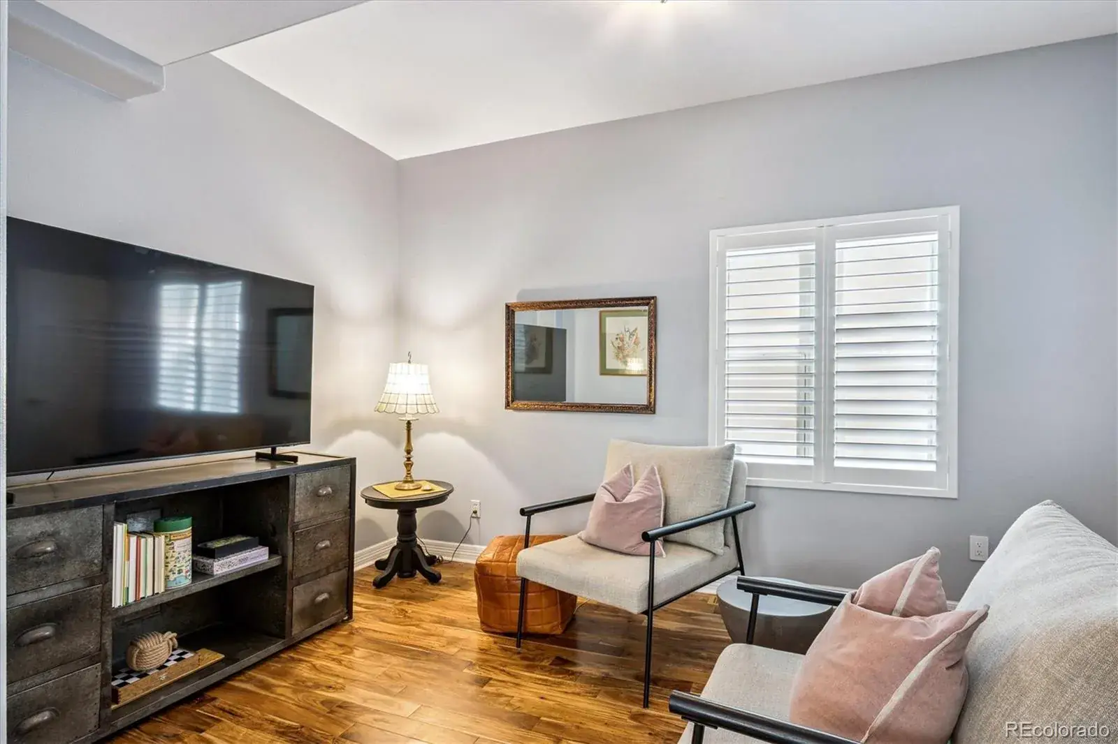 09112025040708 1600 11