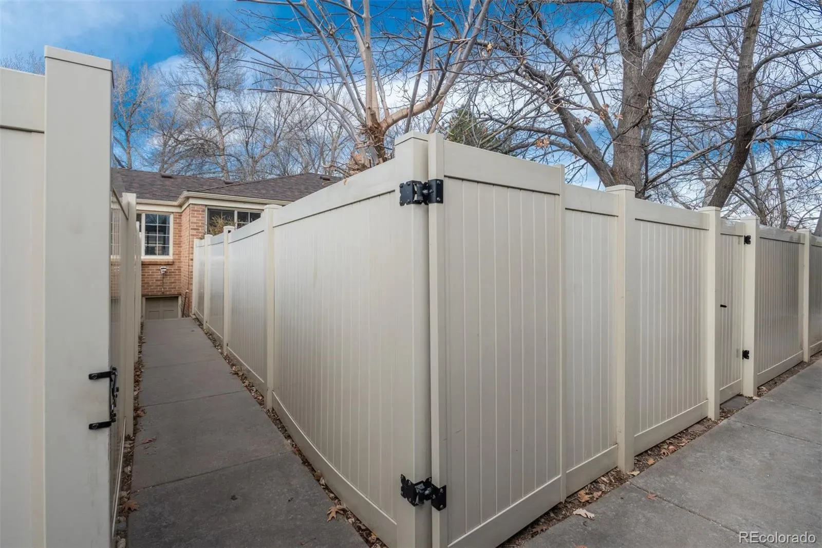 03232026215935 1600 11