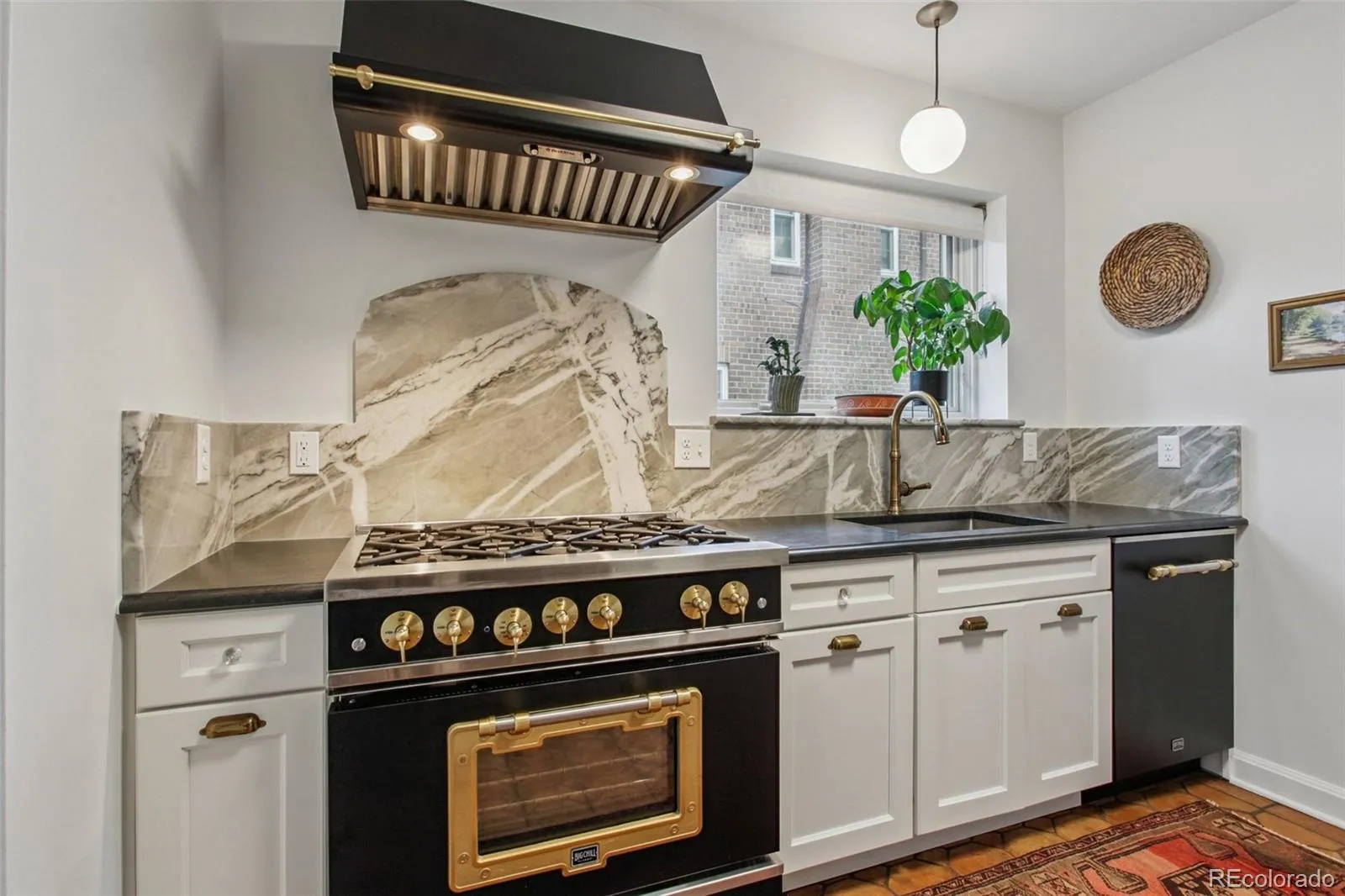 1521 Monaco Parkway Denver CO 80220 MLS #REC9275500 04292026153609 1600 8