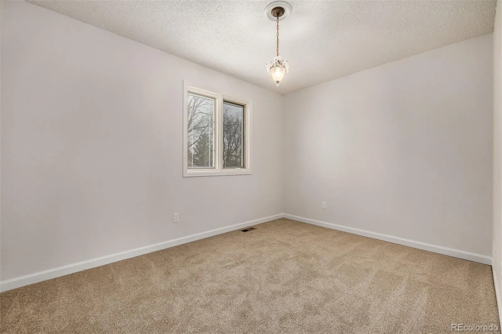 17721 E Grand Avenue Aurora CO 80015 MLS #REC9275802 05222026024948 1600 17