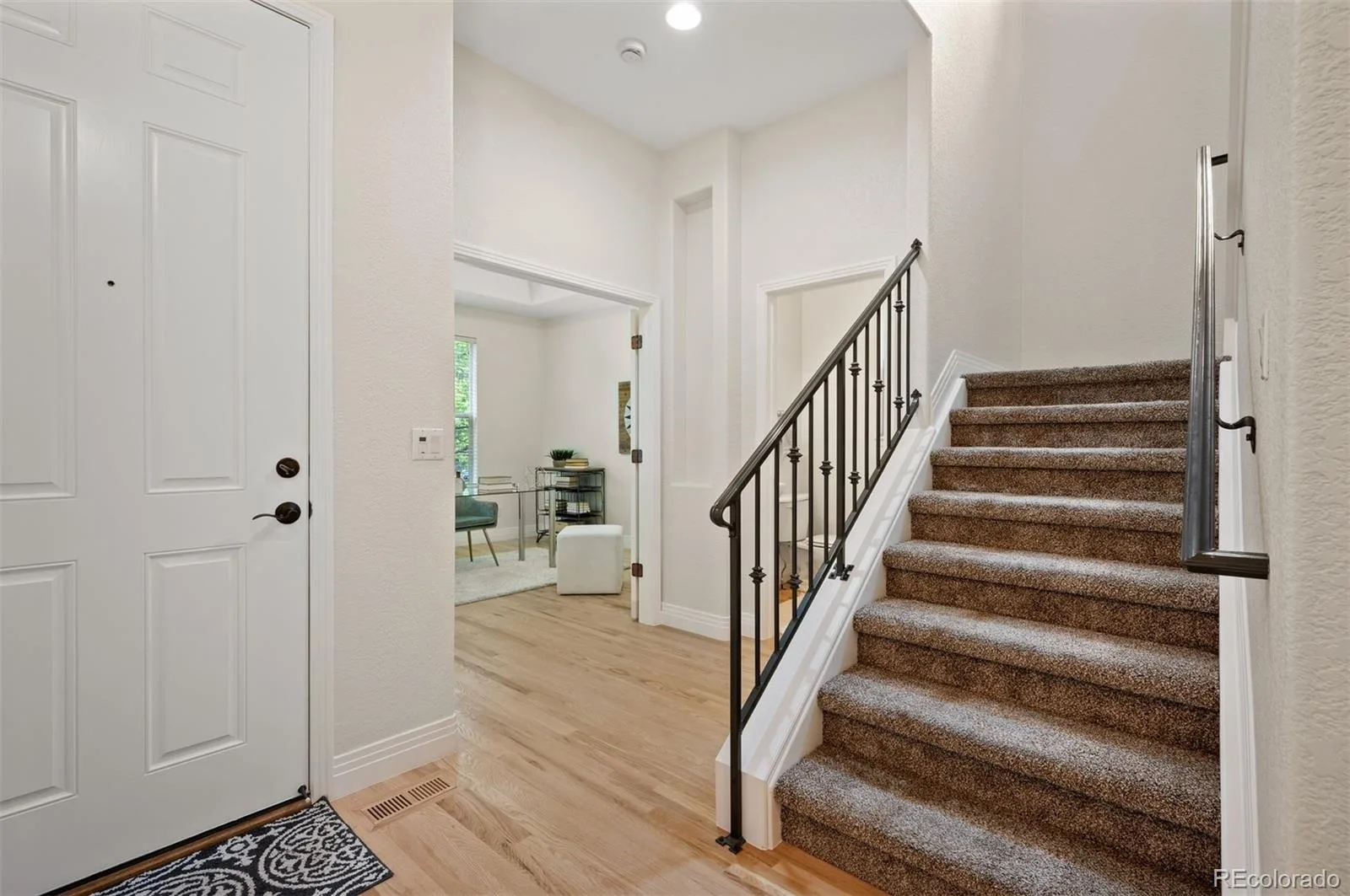 1087 Syracuse Street Denver CO 80230 | MLS #REC9276101 09232026152034 1600 18