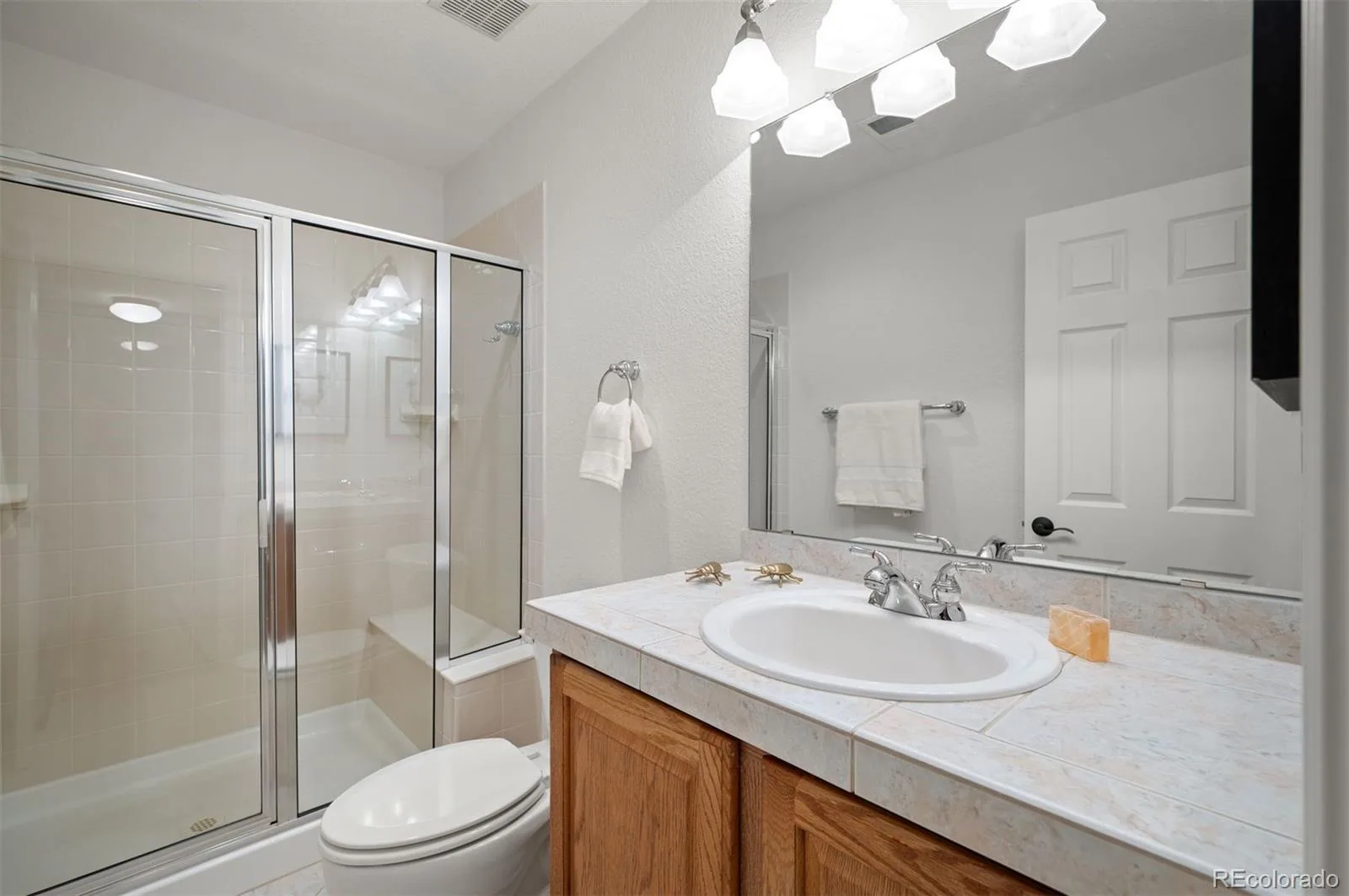 1087 Syracuse Street Denver CO 80230 | MLS #REC9276101 09232026152034 1600 32