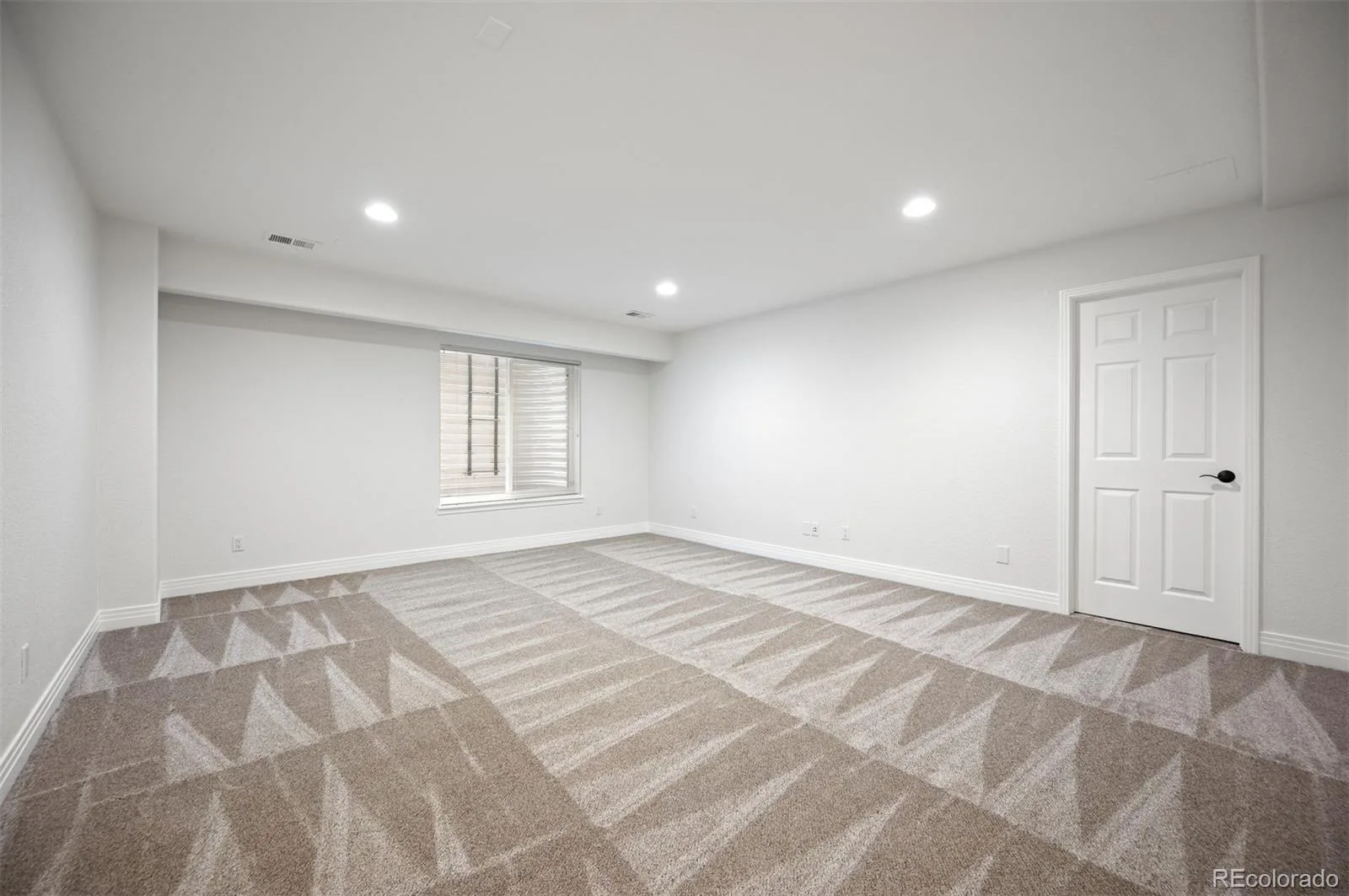 1087 Syracuse Street Denver CO 80230 | MLS #REC9276101 09232026152034 1600 33