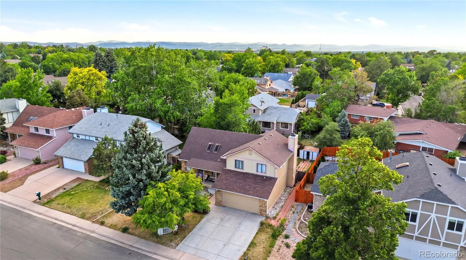 2131 S Newark Way Aurora CO 80014 | MLS #REC9276594 07182026005028 1600 1