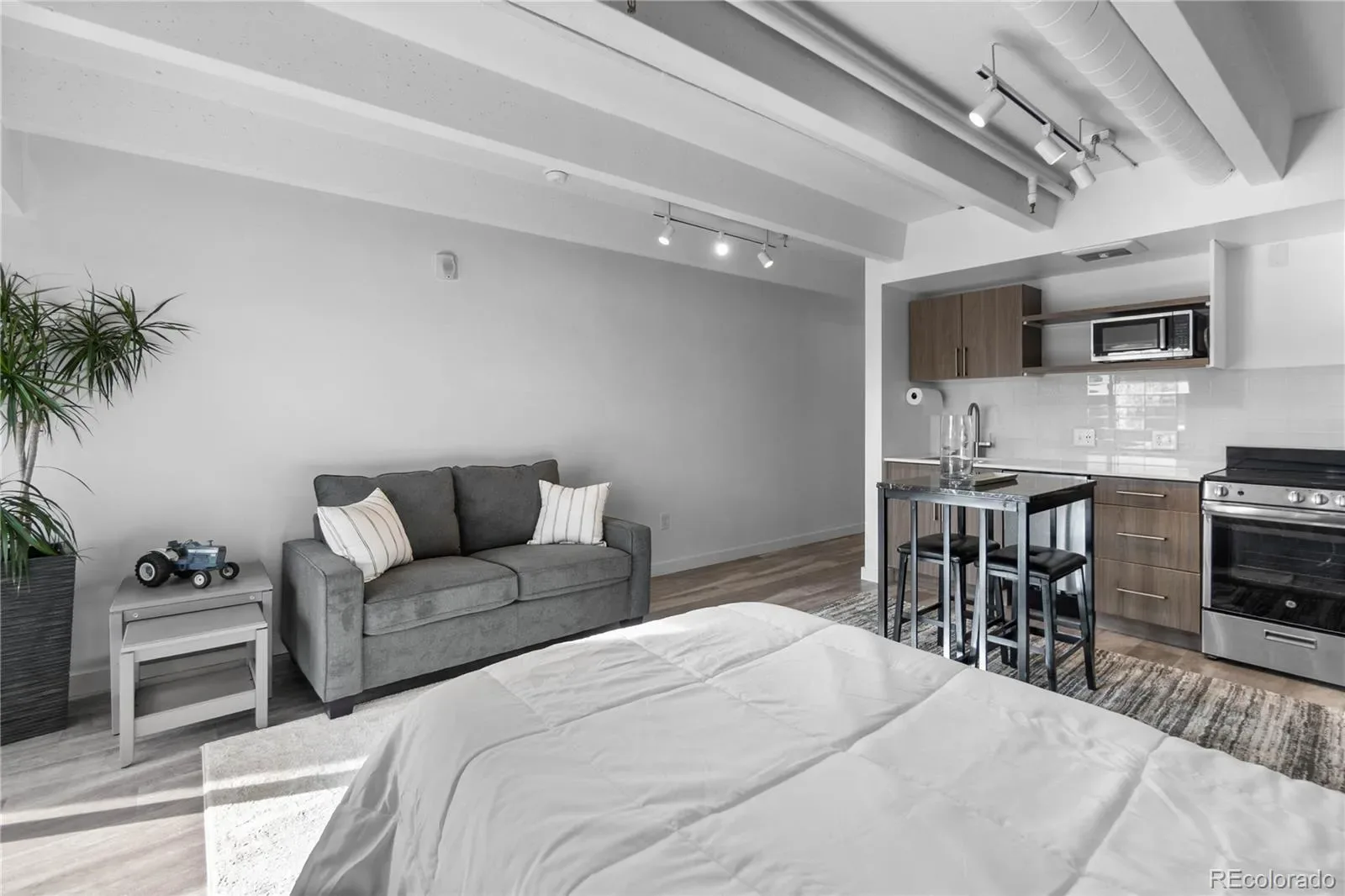 1495 Vrain Street #304 Denver CO 80204 MLS #REC9278684 03242026020414 1600 4