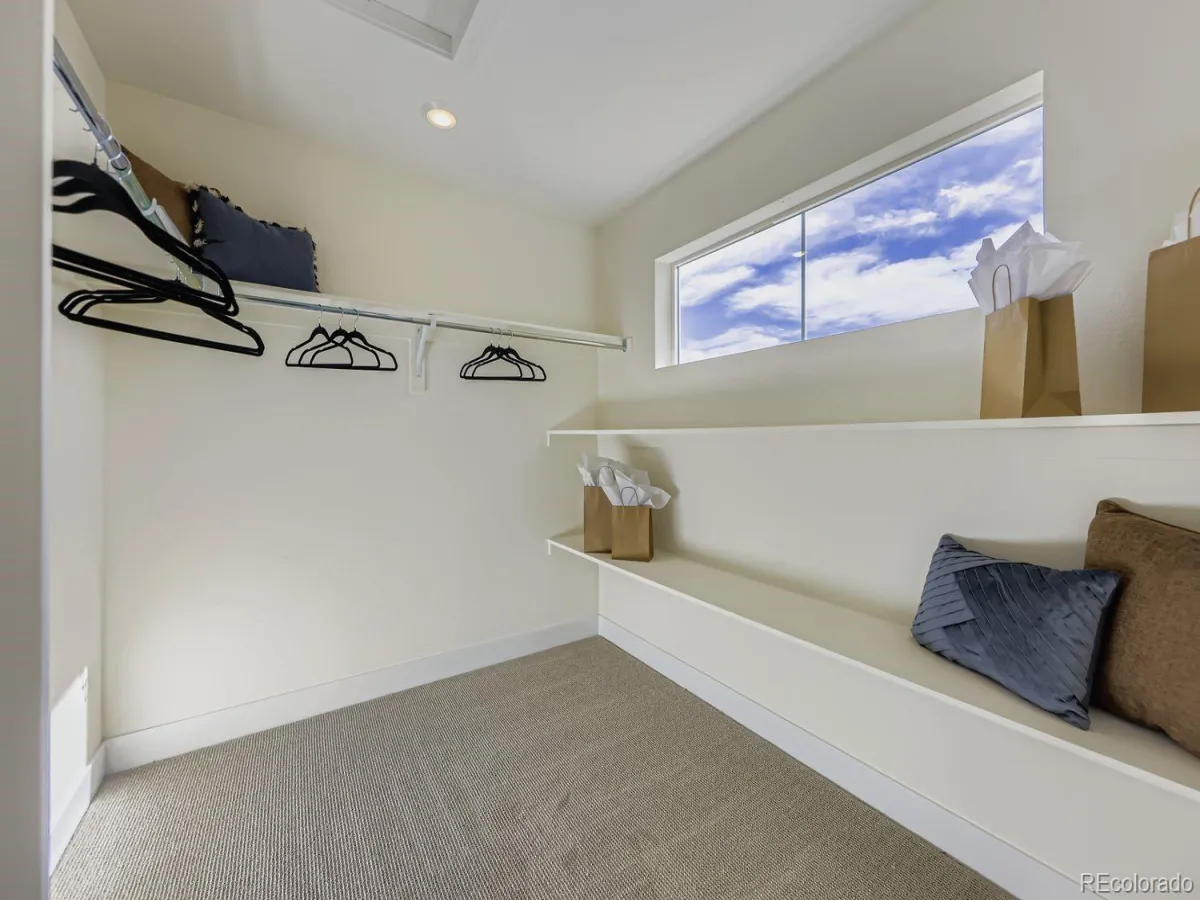 04222026175000 1200 21