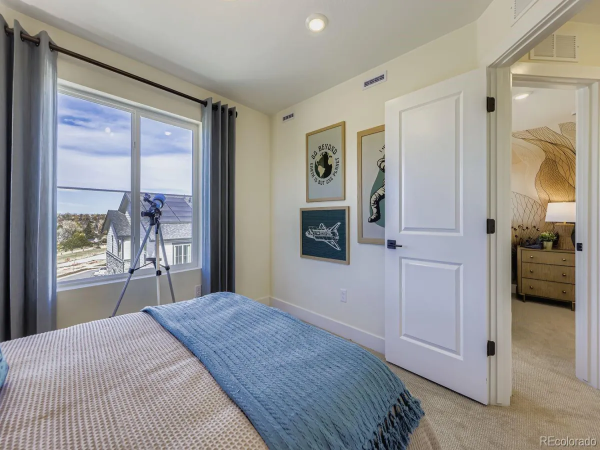 04222026175000 1200 24