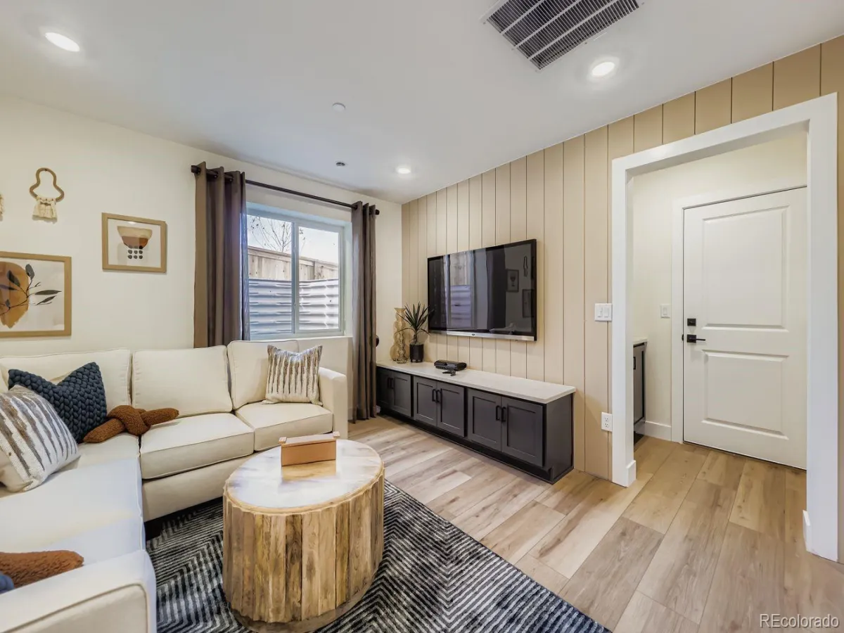 04222026175000 1200 31