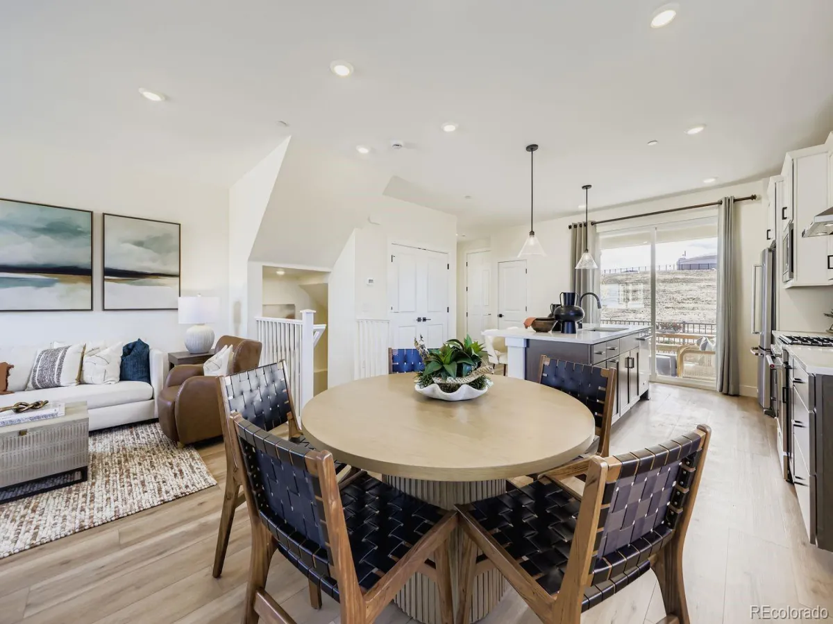 04222026175000 1200 9