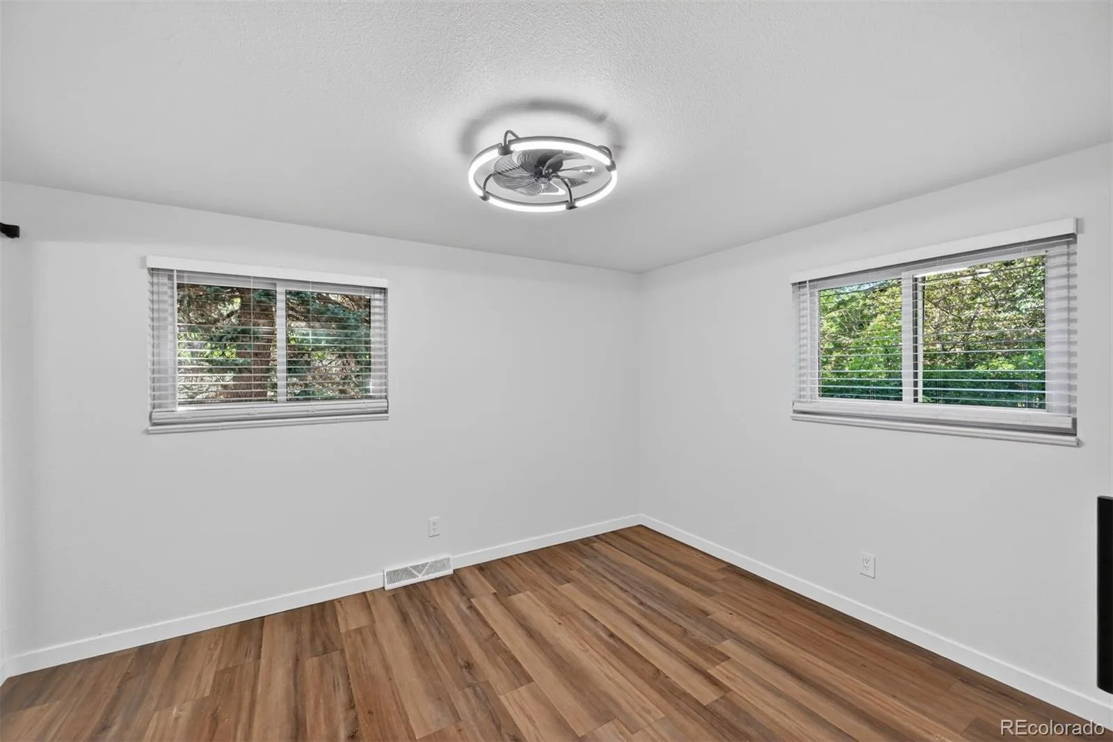 832 S Beech Street Lakewood CO 80228 MLS #REC9282112 06142026122702 1600 13