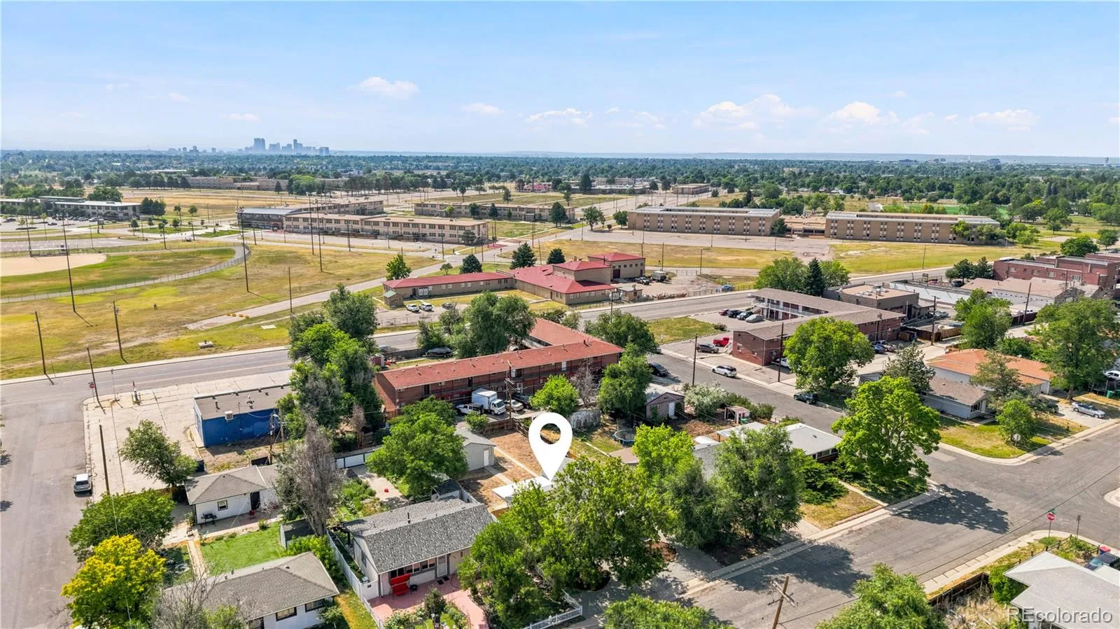 715 Emporia Street Aurora CO 80010 | MLS #REC9283891 06302026183745 1600 33
